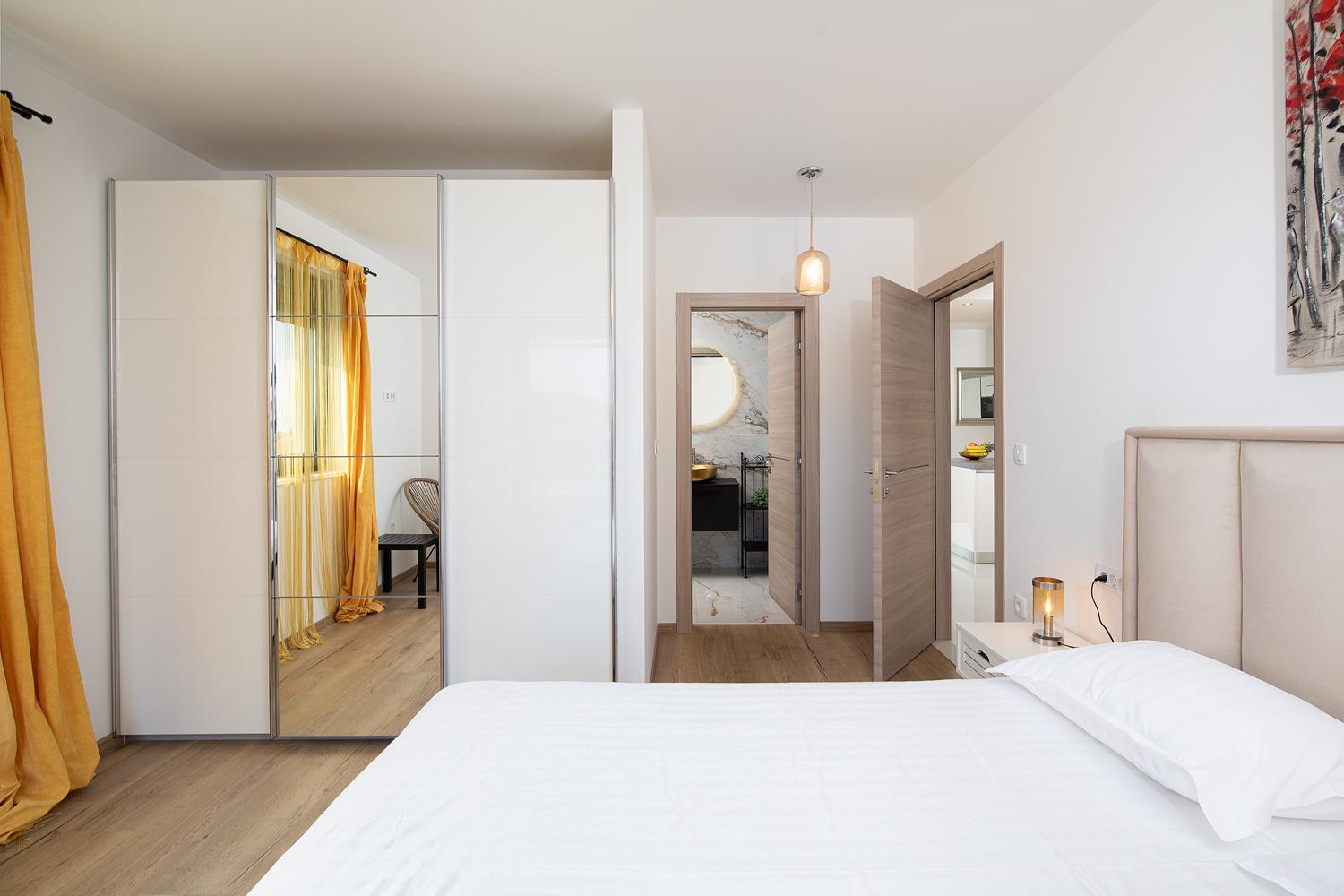 Apartments Sara II Liznjan Ngoại thất bức ảnh